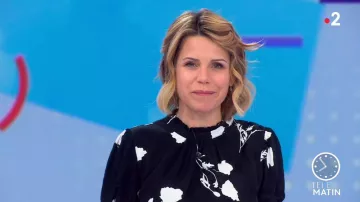 The black dress printed of Laura Tenoudji in Télématin 22 01 2020