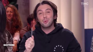 Sweatshirt hooded "Europe" Studies carried by Étienne Carbonnier in the show Daily of January 21, 2020