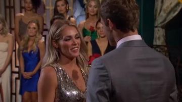 Short Se­quin Dress worn by Kelsey W. in The Bachelor Season 24 Episode 3