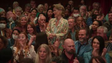 The long coat with printed floral vintage John Milburn (Gillian Anderson) in Sex Education (Season 2 Episode 1)