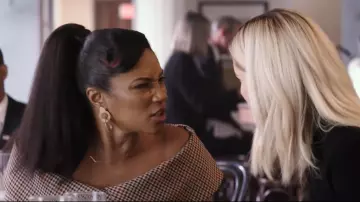 Grandes créoles à deux anneaux de Mia (Tiffany Haddish) dans Like a Boss