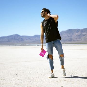 Los pantalones vaqueros de Reead en la cuenta de Instagram @reead