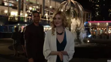 White Coat worn by Mia Smoak (Katherine McNamara) in Arrow Season 8 Episode 9