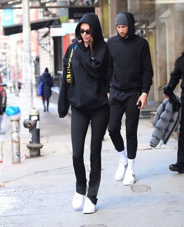 Petals And Peacocks Para­noid Hood­ie worn by Kendall Jenner With Ben Simmons January 19, 2020