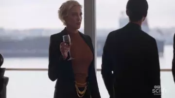 Chain Embellished Blazer worn by Laurel Lance (Katie Cassidy) in Arrow Season 8 Episode 9