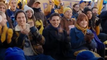 Marine Double Boutonnage Manteau porté par Kevin Keller (Casey Cott) à Riverdale Saison 4 Épisode 10