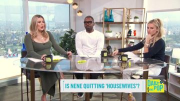 Ganni Cardigan à Ornement En Cristal porté par Morgan Stewart sur E! News Du 22 Janvier 2020