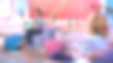 The shoes are silver of Faustine Bollaert in It starts today 23 01 2020