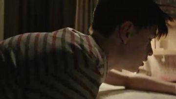 Striped t-shirt worn by Young Bill Denbrough (Jaeden Lieberher / Jaeden Martell) in It Chapter Two