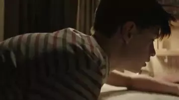 Striped t-shirt worn by Young Bill Denbrough (Jaeden Lieberher / Jaeden Martell) in It Chapter Two