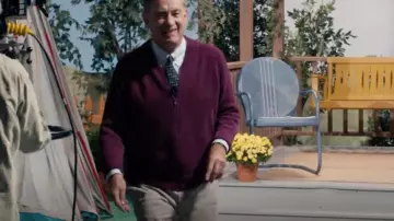 Pantalon chino beige de Fred Rogers (Tom Hanks) dans A Beautiful Day in the Neighborhood