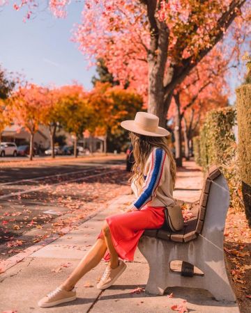 Midi Skirt Party Red de Jyo en la cuenta de Instagram @jyo_shankar