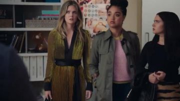 Kahki Jumpsuit worn by Sutton Brady (Meghann Fahy) in The Bold Type Season 4 Episode 1
