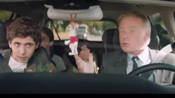 Blazer grey of Antoine Mercier (Franck Dubosc) in 10 days without mom