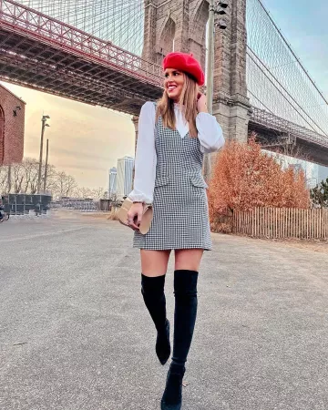 Boot Black of Whitney Graham on the Instagram account @whitswhims