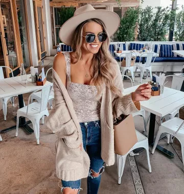 Double Bucket Bag de Whitney Graham en la cuenta de Instagram @whitswhims