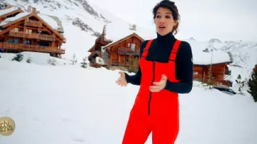 The ski suit red Laurie Cholewa in Tchi tcha the 25.01.2020