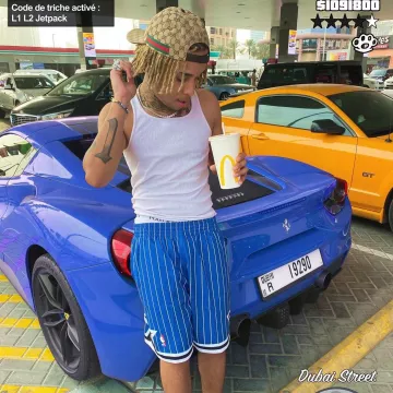 Le short bleu rayé des Orlando Magic porté par Zola sur son compte Instagram @binkszola