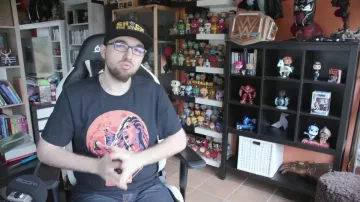 ¡La camiseta de la wwe Ember Moon de LinksTheSun en Royal Rumble Predictions 2020 y Worlds Collide!