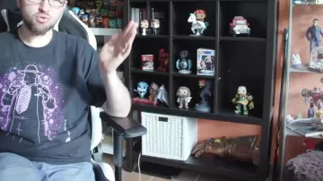 HAGRID funko pop CON LinksTheSun CAKE en TLC Predicciones: Mesas, Escaleras, Sillas 2019