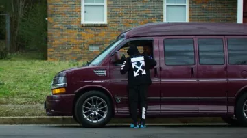 Off-White Black mid-rise cargo trousers of Key Glock in the music video Key Glock - Look At They Face (Official Video)