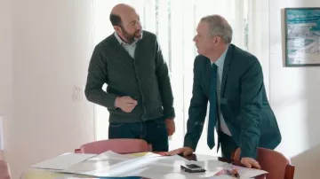 Light blue shirt of Mayor (Hugo Martel) in The Blankie