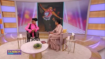 Zimmermann Ceinturée Imprimé Large-Jambe Pantalon porté par Tamron Hall sur Tamron Hall 25 janvier 2020