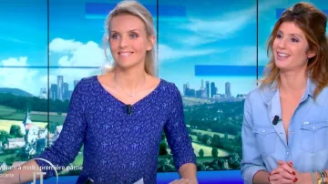 The dress straight cut, collar boat Sandra Ferreira in William at noon the 27.01.2020