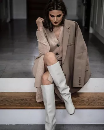 Rib Wrap Skirt de Mercer7 en la cuenta de Instagram @mercer7official