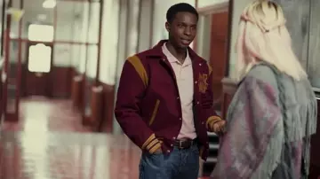 Cinturón usado por Jackson Matchetti (Kedar Williams-Stirling) como se ve en Sex Education