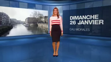 Le pull à rayures de Cali Morales dans Météo de M6 du 26 01 2020