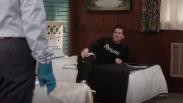 Parisien Sweatshirt of David Rose (Daniel Levy) in Schitt's Creek (S04E02)