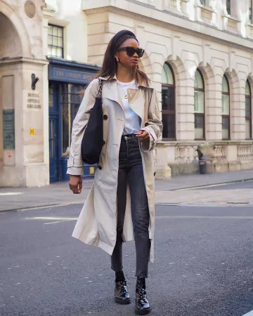 Trench Coat of Lorna on the Instagram account @symphonyofsilk