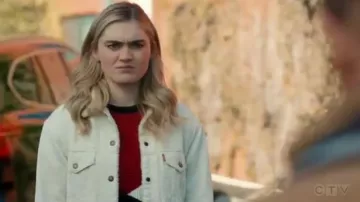 Trucker Jacket porté par Taylor Otto (Meg Donnelly) dans American Housewife Saison 4 Épisode 12