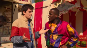 The bomber multicolor Picasso Eric Effiong (Ncuti Gatwa) in Sex Education (S02E02)