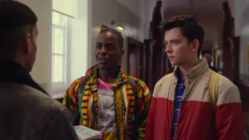 The jacket patterned multicolored Eric Effiong (Ncuti Gatwa) in Sex Education (S02E02)