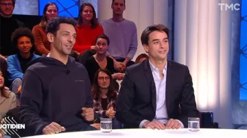 La sudadera con capucha de Tomer Sisley en Daily