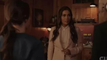 Or Shell Collier de Cristal Carrington (Daniella Alonso) dans Dynastie (S03E08)