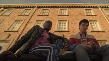 Pink Short Sleeve Skull Shirt worn by Eric Effiong (Ncuti Gatwa) in Sex Education Season 2 Episode 1