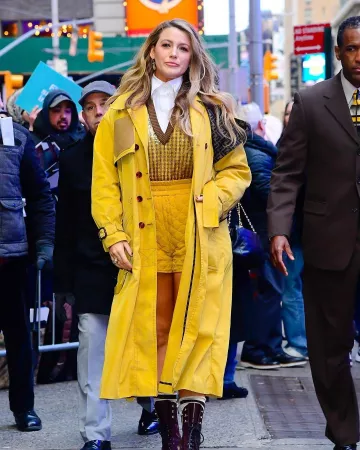 Fendi Ceinturée Nylon Trench porté par Blake Lively, Good Morning America, 28 janvier 2020