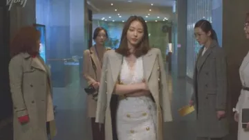 Grey Wool And Cashmere Coat worn by Ji Soo-hyun (Han Ye-seul) in Big Issue  Episoode 5