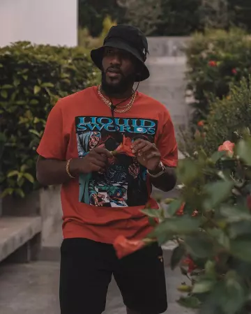 The t-shirt Liquid Swords Ricky Thomason on the account Instagram of @rickythomason