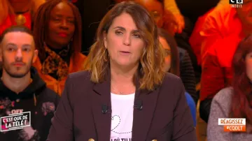 The tee shirt I will go or you will go to Valerie Benaim in It is that of the tv ! the 29.01.2020