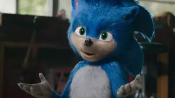 The costume of Sonic the Hedgehog (Ben Schwartz) in Sonic the movie