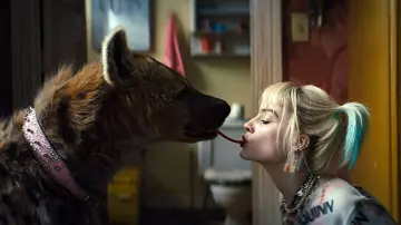 Les boucles d'oreilles de Harley Quinn (Margot Robbie) dans Birds of Prey et la fantabuleuse histoire de Harley Quinn