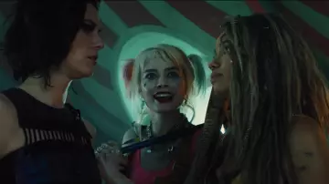 La perruque blonde à couettes rose et bleue de Harley Quinn (Margot Robbie) dans Birds of Prey et la fantabuleuse histoire de Harley Quinn