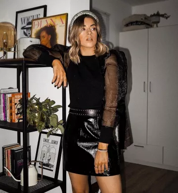 Topshop Falda de piel sintética de Charlotte Olivia en la cuenta de Instagram @iamcharlotteolivia