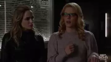 Pink Puffed Sleeve Sweater worn by Felicity Smoak (Emily Bett Rickards) in Arrow Season 8 Episode 10