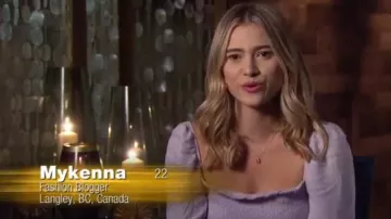 Top púrpura lila usado por Mykenna D. en The Bachelor Temporada 24 Episodio 4