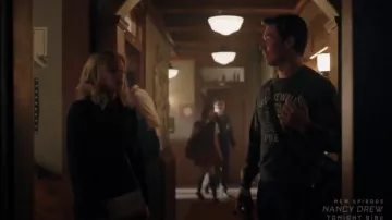 Kate Spade Pink Magnolia Eyelet Crossbody Bag worn by Betty Cooper (Lili Reinhart) in Riverdale Season 4 Episode 11